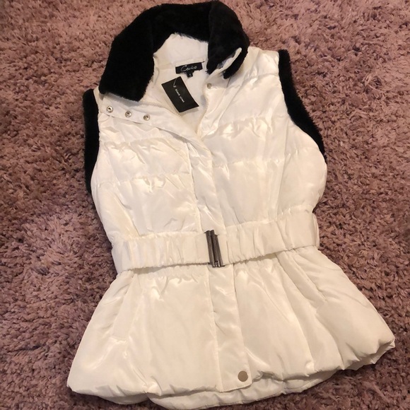 Black Rivet - Picture 2 of 5